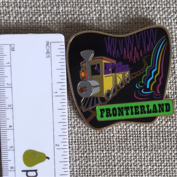 WDI 60th Anniversary Decade Series 1950s Frontierland Mine Train Pin LE 150 - Picture 7 of 7